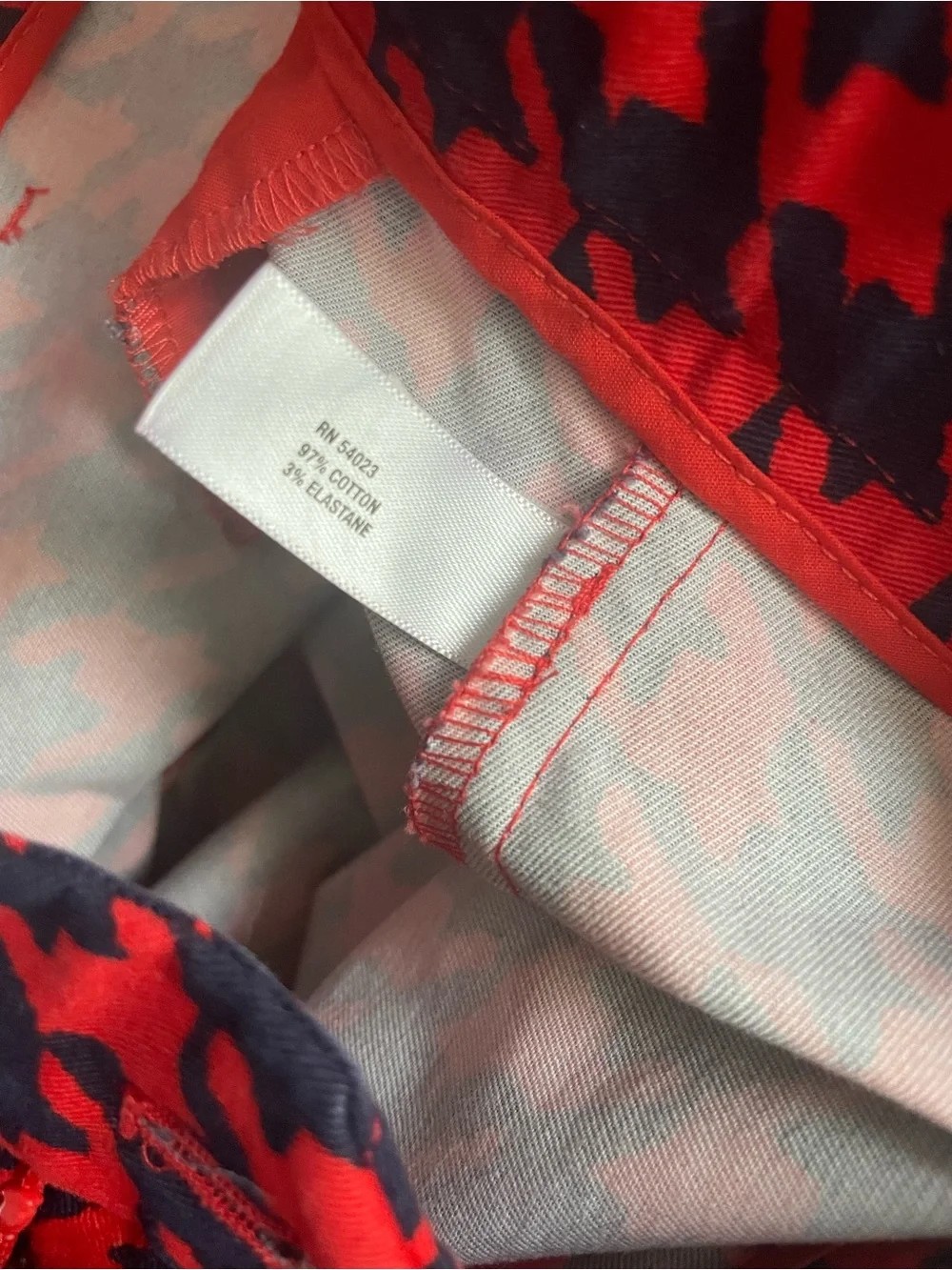 GAP Red and Navy Houndstooth Slim Cropped Pants - Picture 3 of 6